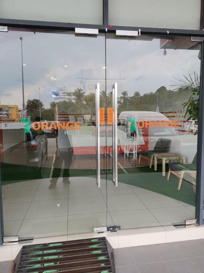 1 Orange Hotel KLIA&KLIA2 Sepang Exterior foto